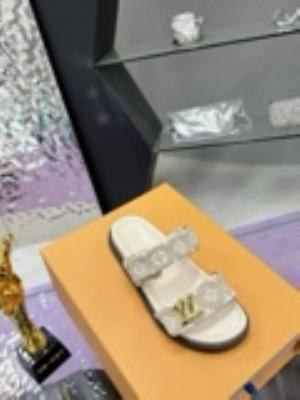 wholesale quality women louis vuitton shoes model no. 522